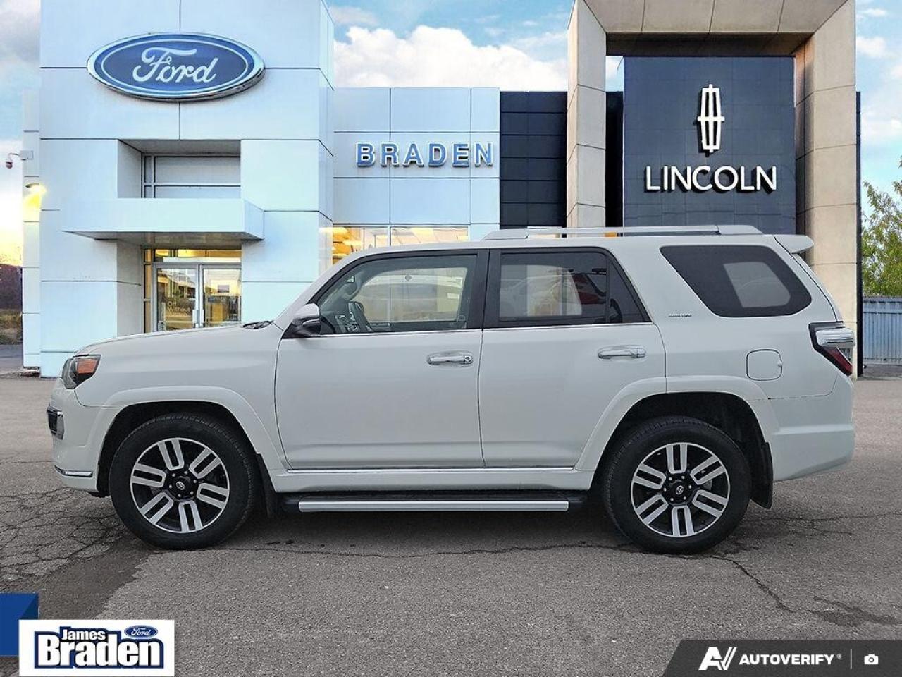 2017 Toyota 4Runner SR5   LEATHER   MOONROOF   TOW PKG Photo2