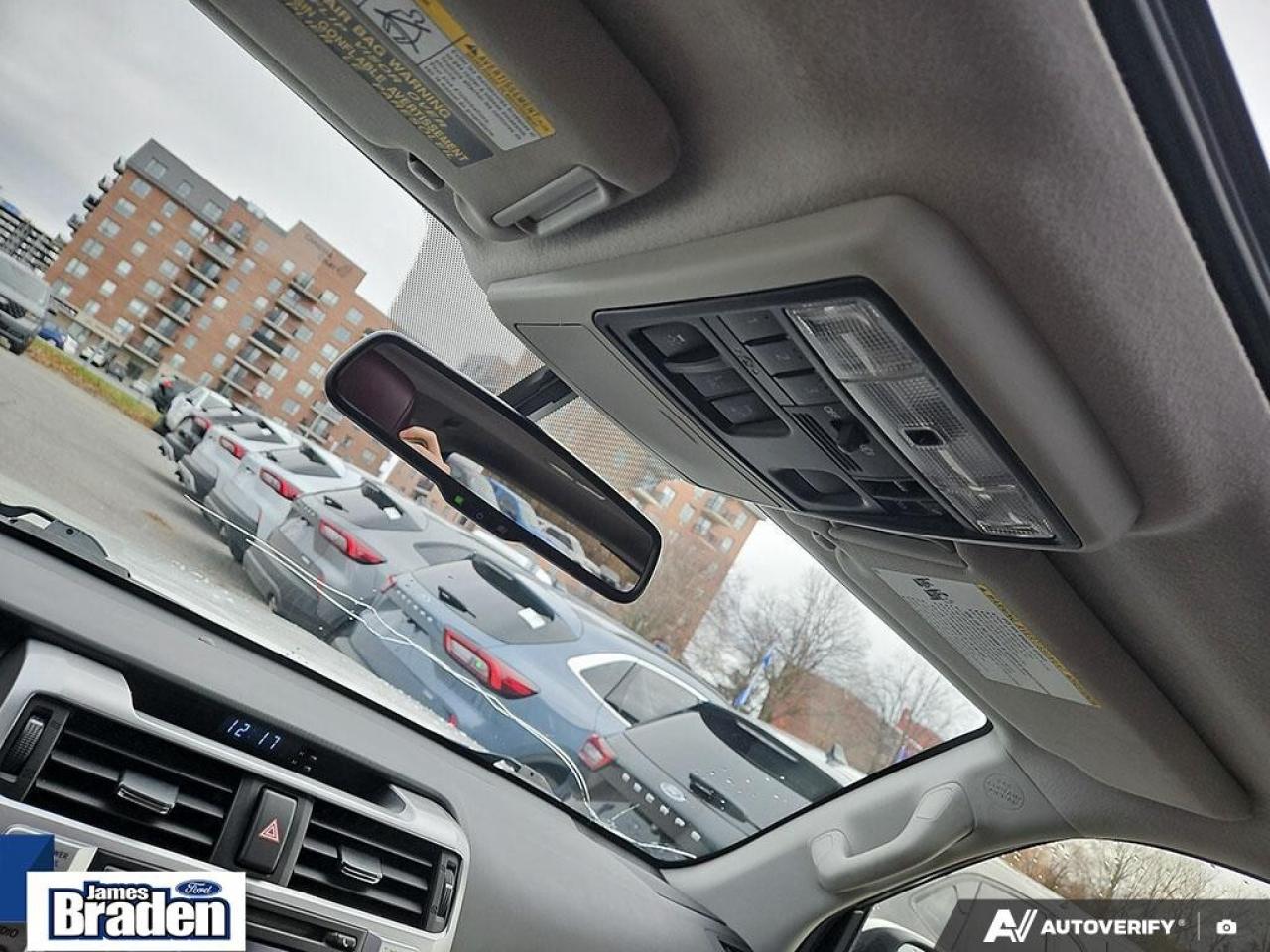 2017 Toyota 4Runner SR5   LEATHER   MOONROOF   TOW PKG Photo