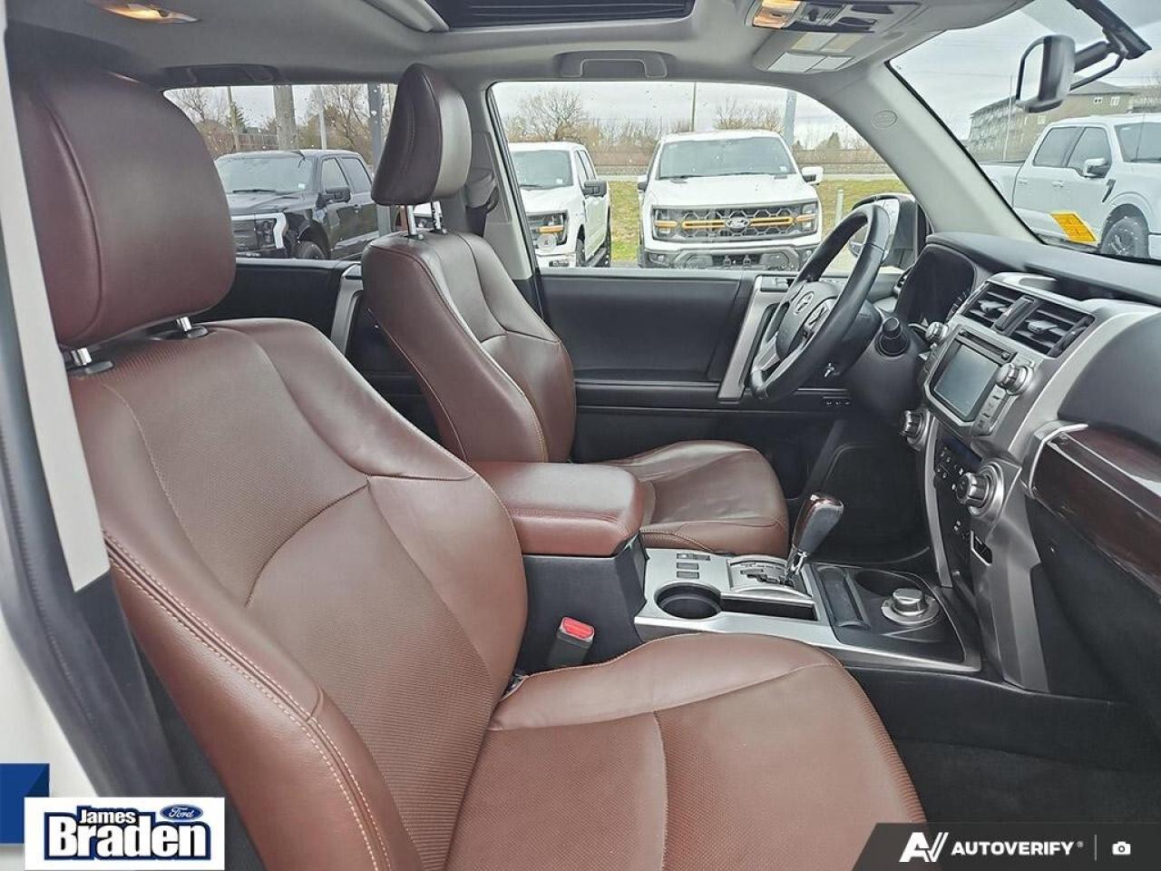 2017 Toyota 4Runner SR5   LEATHER   MOONROOF   TOW PKG Photo