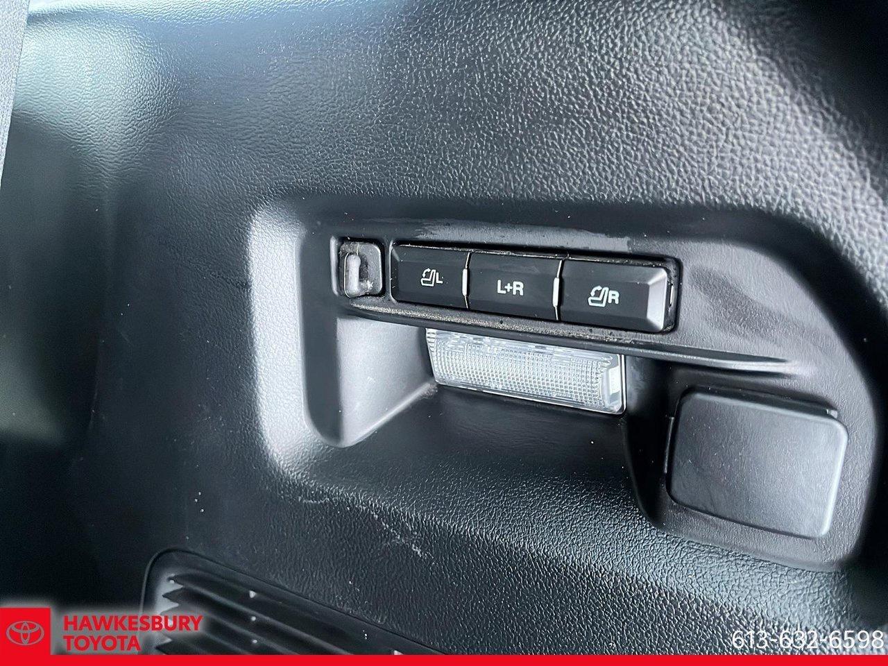 2023 Ford Explorer ST 2023 Ford Explorer ST / Ford Explorer ST 2023 Photo