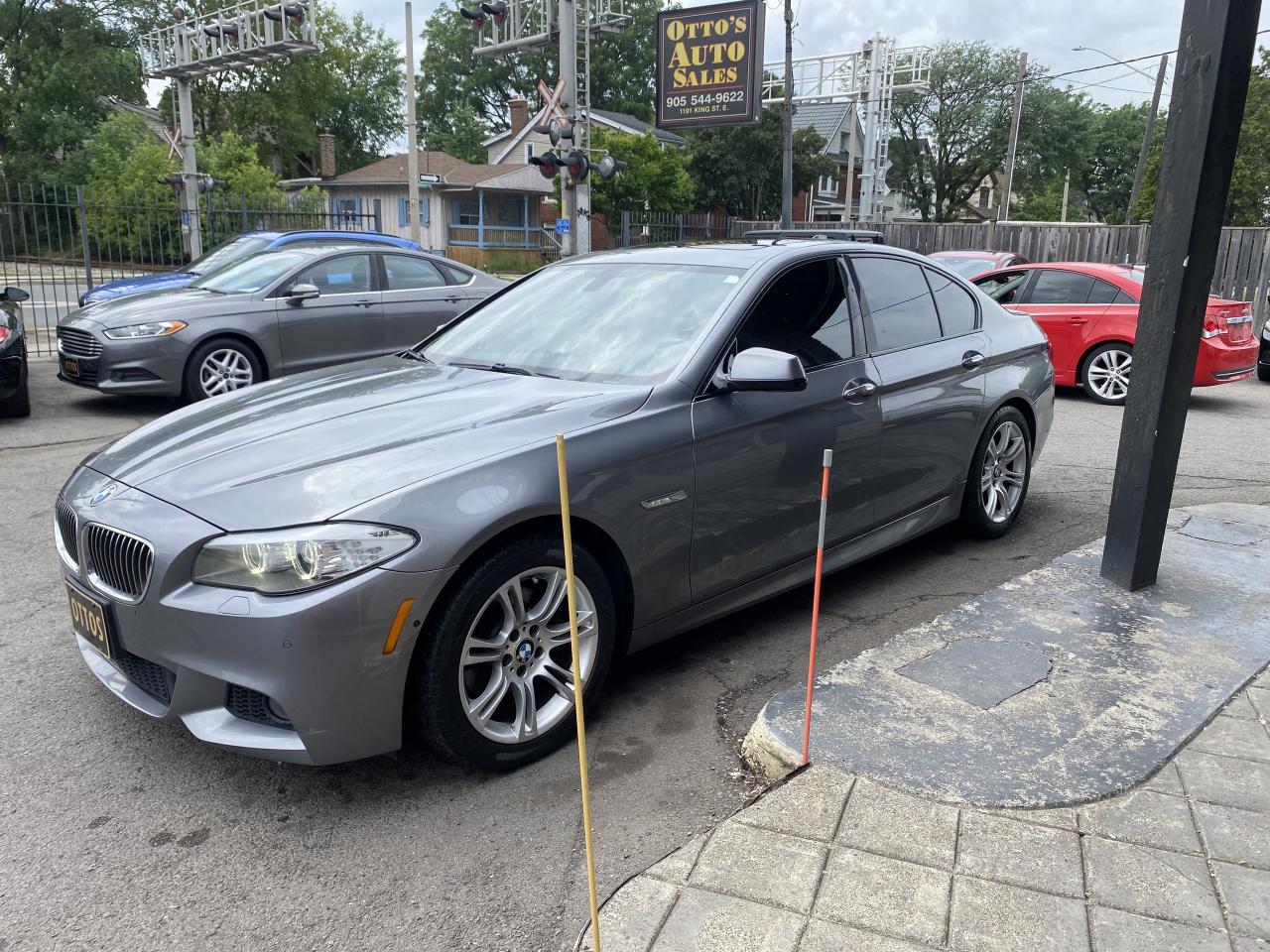 2013 BMW 5 Series 4dr Sdn 528i xDrive AWD Photo