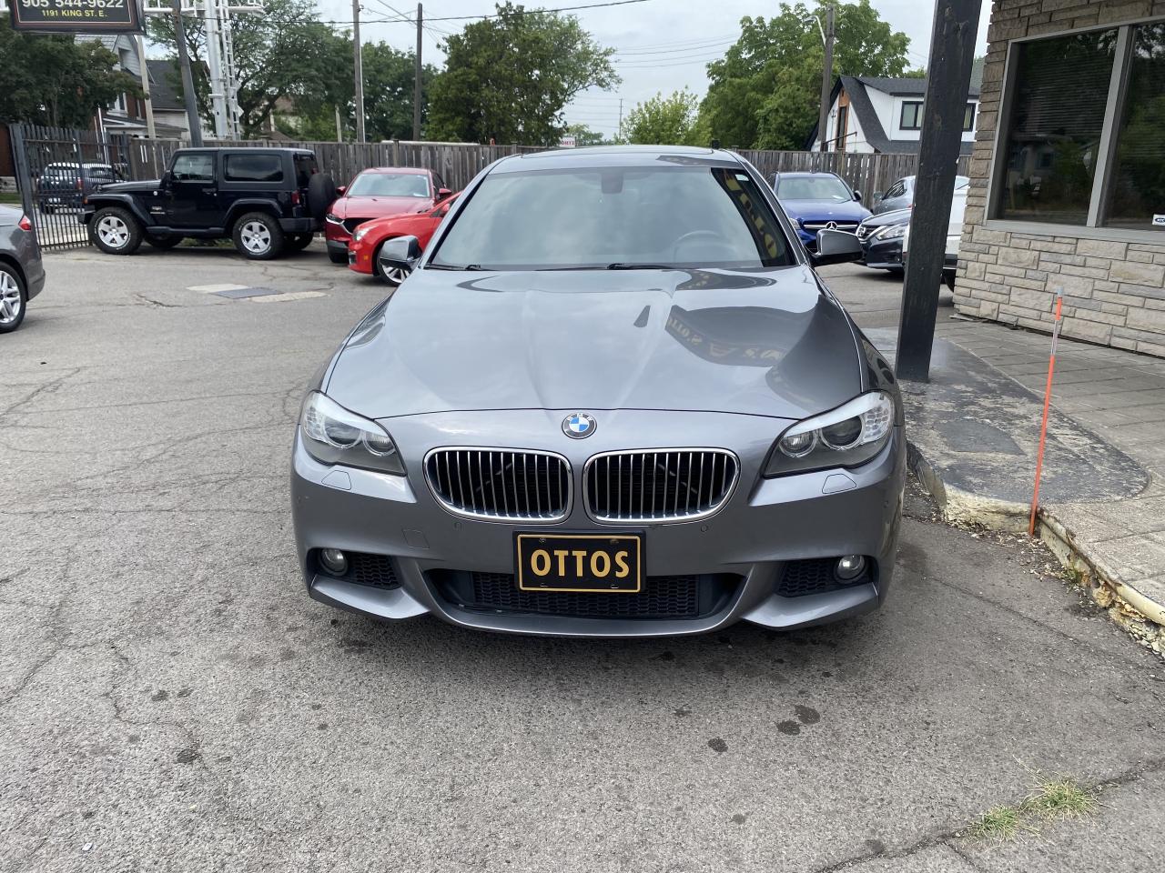 2013 BMW 5 Series 4dr Sdn 528i xDrive AWD Photo2