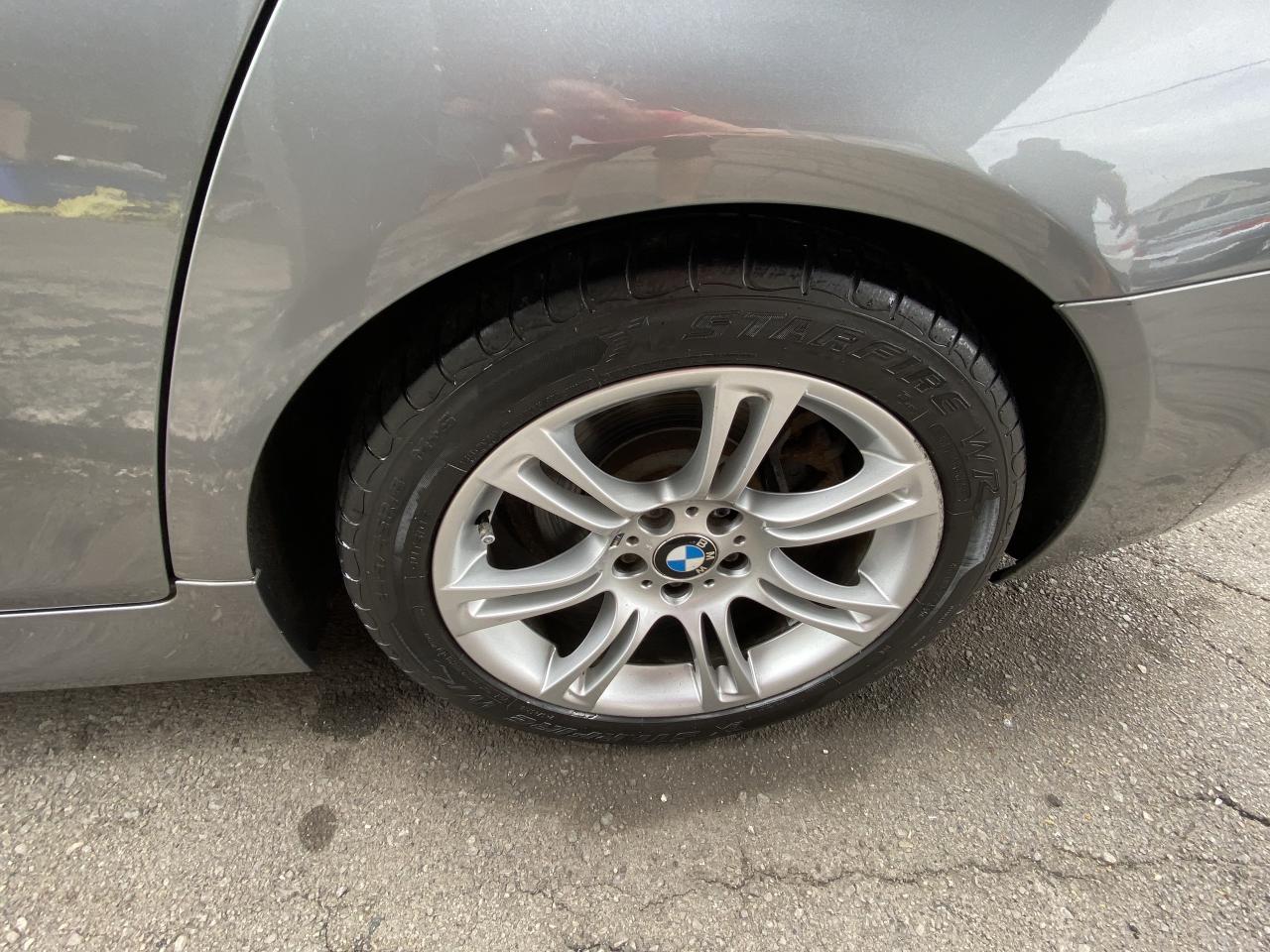 2013 BMW 5 Series 4dr Sdn 528i xDrive AWD Photo