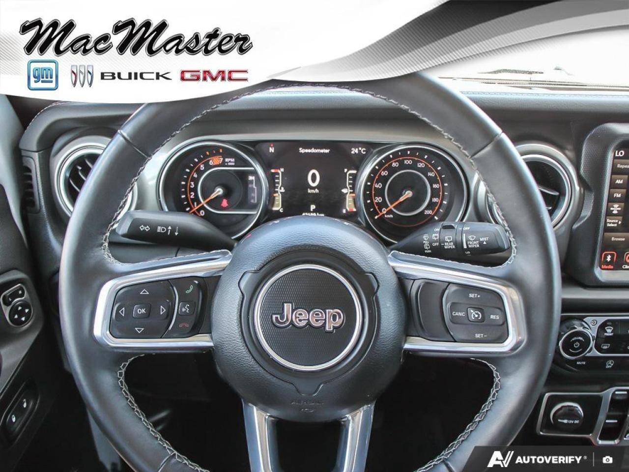 2023 Jeep Wrangler SaharaSAHARA, V6, 4X4, NAV, HEATED CLOTH, DUAL TOP Photo