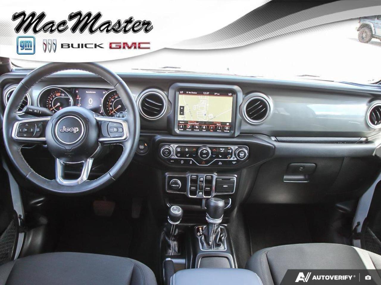 2023 Jeep Wrangler SaharaSAHARA, V6, 4X4, NAV, HEATED CLOTH, DUAL TOP Photo