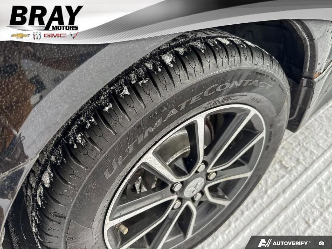 2017 Mitsubishi Lancer ES   SPORTY AND SHARP, CERTIFIED. Photo