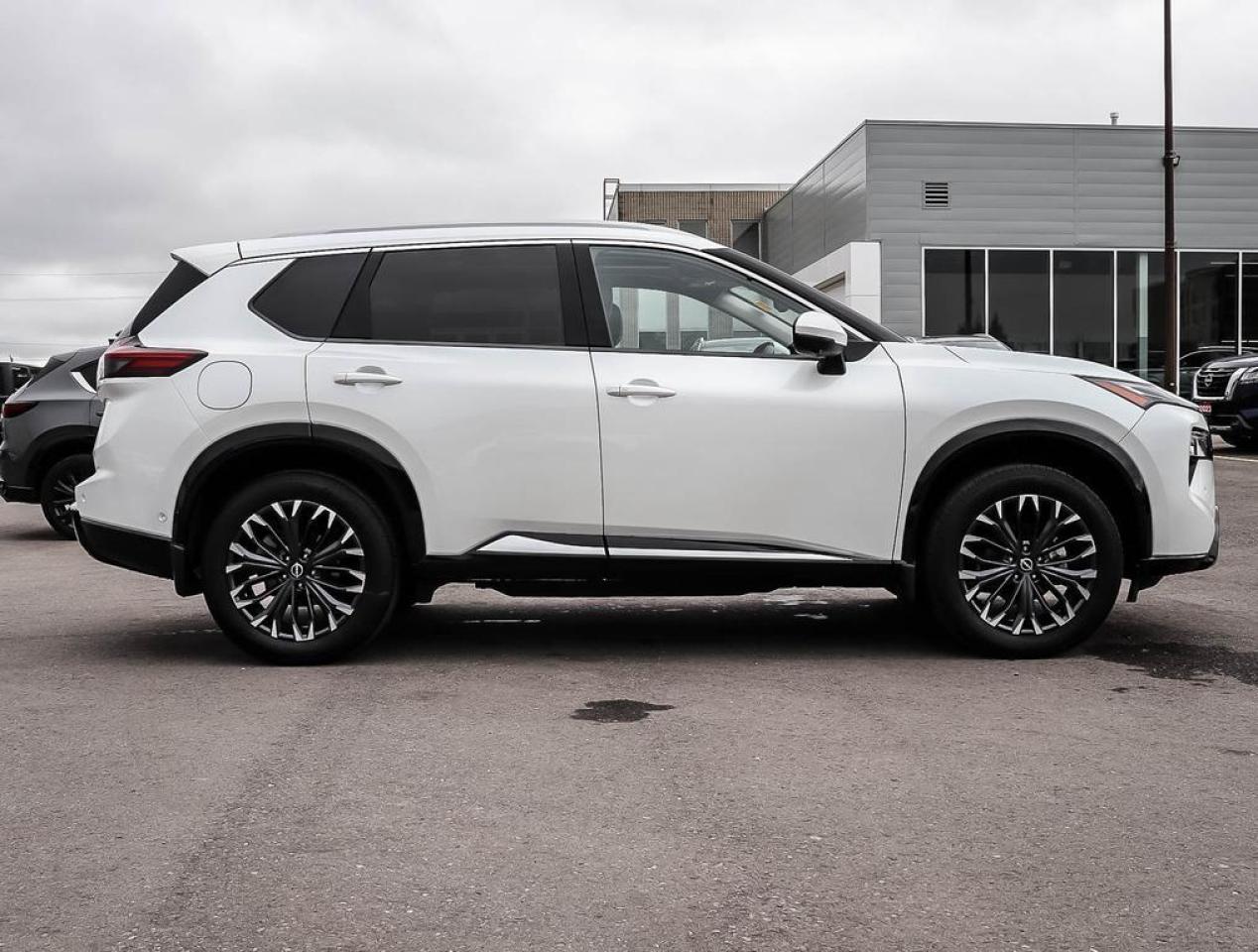 2024 Nissan Rogue Platinum  - Certified - HUD Photo