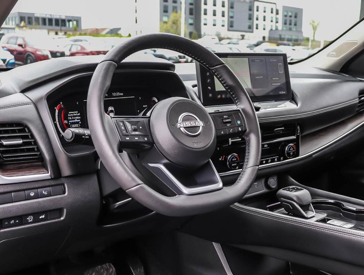 2024 Nissan Rogue Platinum  - Certified - HUD Photo