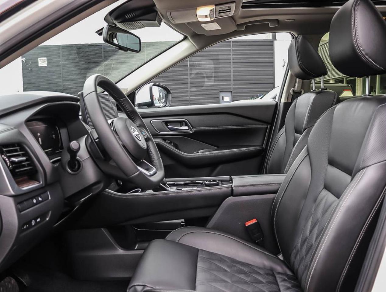 2024 Nissan Rogue Platinum  - Certified - HUD Photo