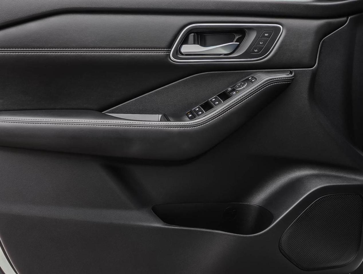 2024 Nissan Rogue Platinum  - Certified - HUD Photo