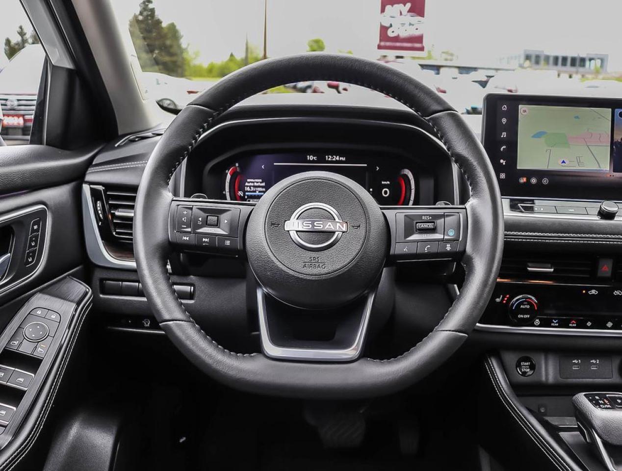 2024 Nissan Rogue Platinum  - Certified - HUD Photo