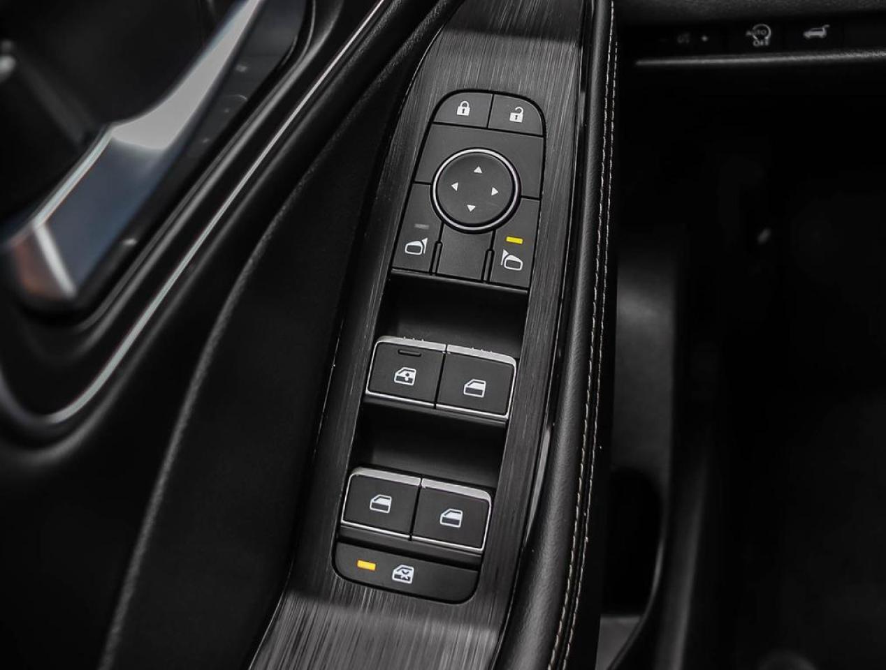 2024 Nissan Rogue Platinum  - Certified - HUD Photo