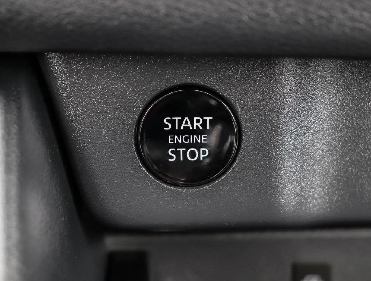 2024 Nissan Rogue Platinum  - Certified - HUD Photo