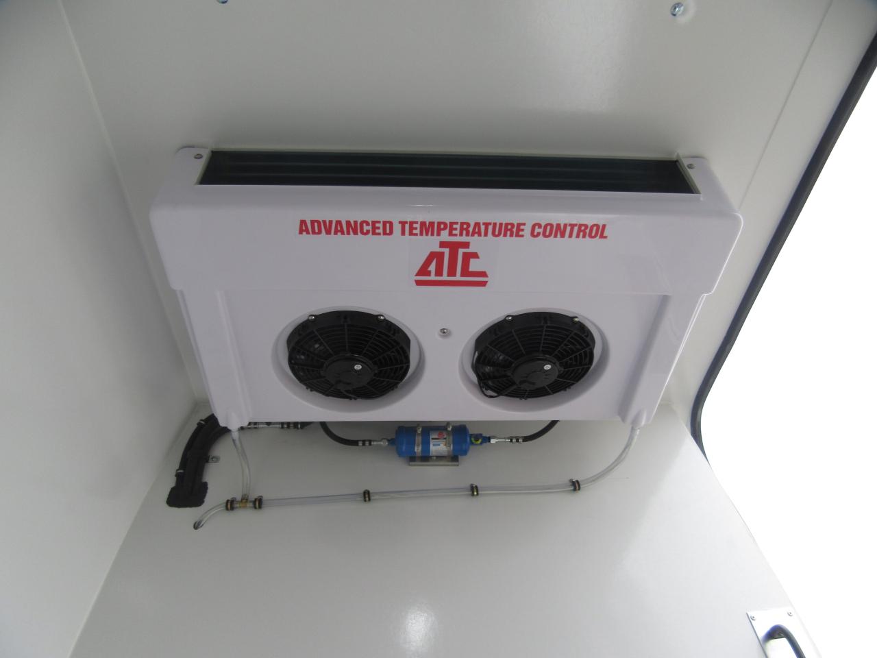 2024 Mercedes-Benz Sprinter 2500 HIGH ROOF 170” WB CARGO VAN NEW REEFER SYSTEM Photo3