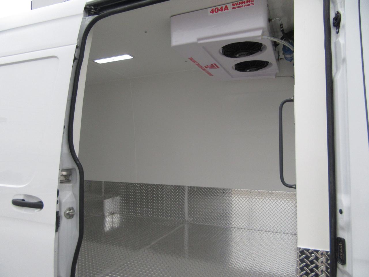 2024 Mercedes-Benz Sprinter 2500 HIGH ROOF 170” WB CARGO VAN NEW REEFER SYSTEM Photo2