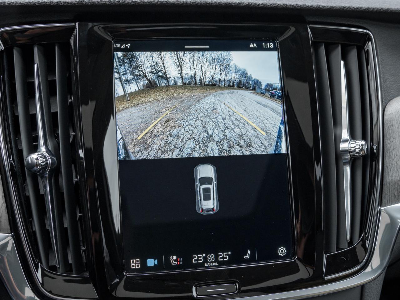 2025 Volvo V90 Cross Country B6 AWD Plus  19" ALLOY WHEELS  VOLVO CPO  S WAGON Photo