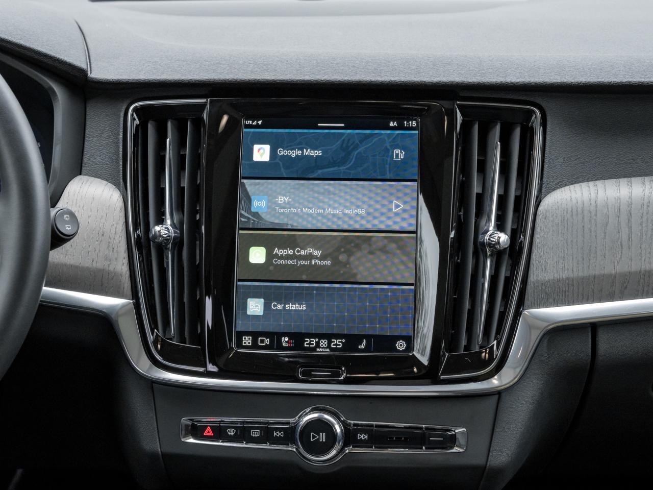 2025 Volvo V90 Cross Country B6 AWD Plus  19" ALLOY WHEELS  VOLVO CPO  S WAGON Photo