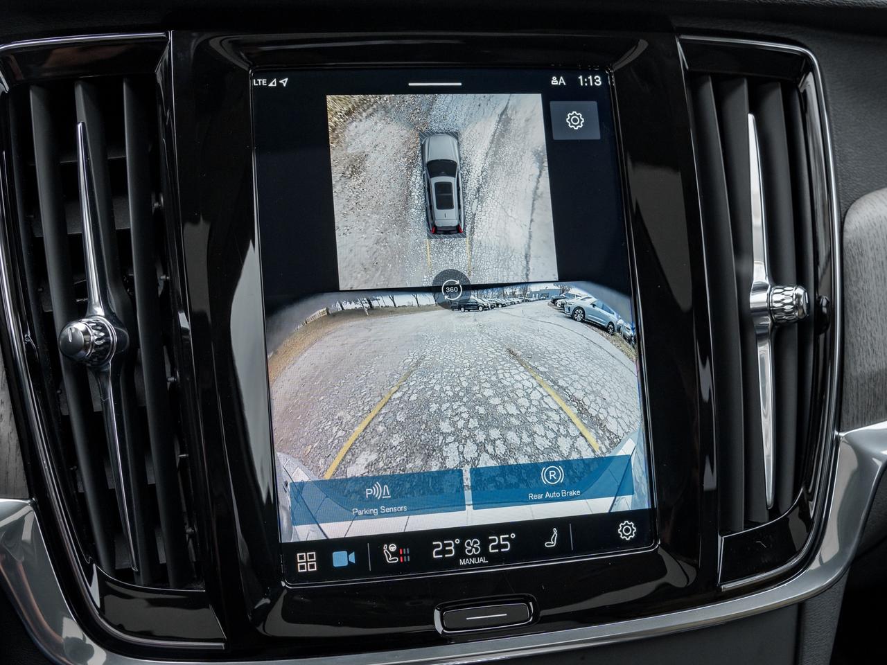 2025 Volvo V90 Cross Country B6 AWD Plus  19" ALLOY WHEELS  VOLVO CPO  S WAGON Photo