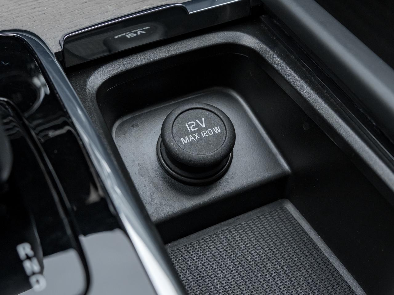 2025 Volvo V90 Cross Country B6 AWD Plus  19" ALLOY WHEELS  VOLVO CPO  S WAGON Photo