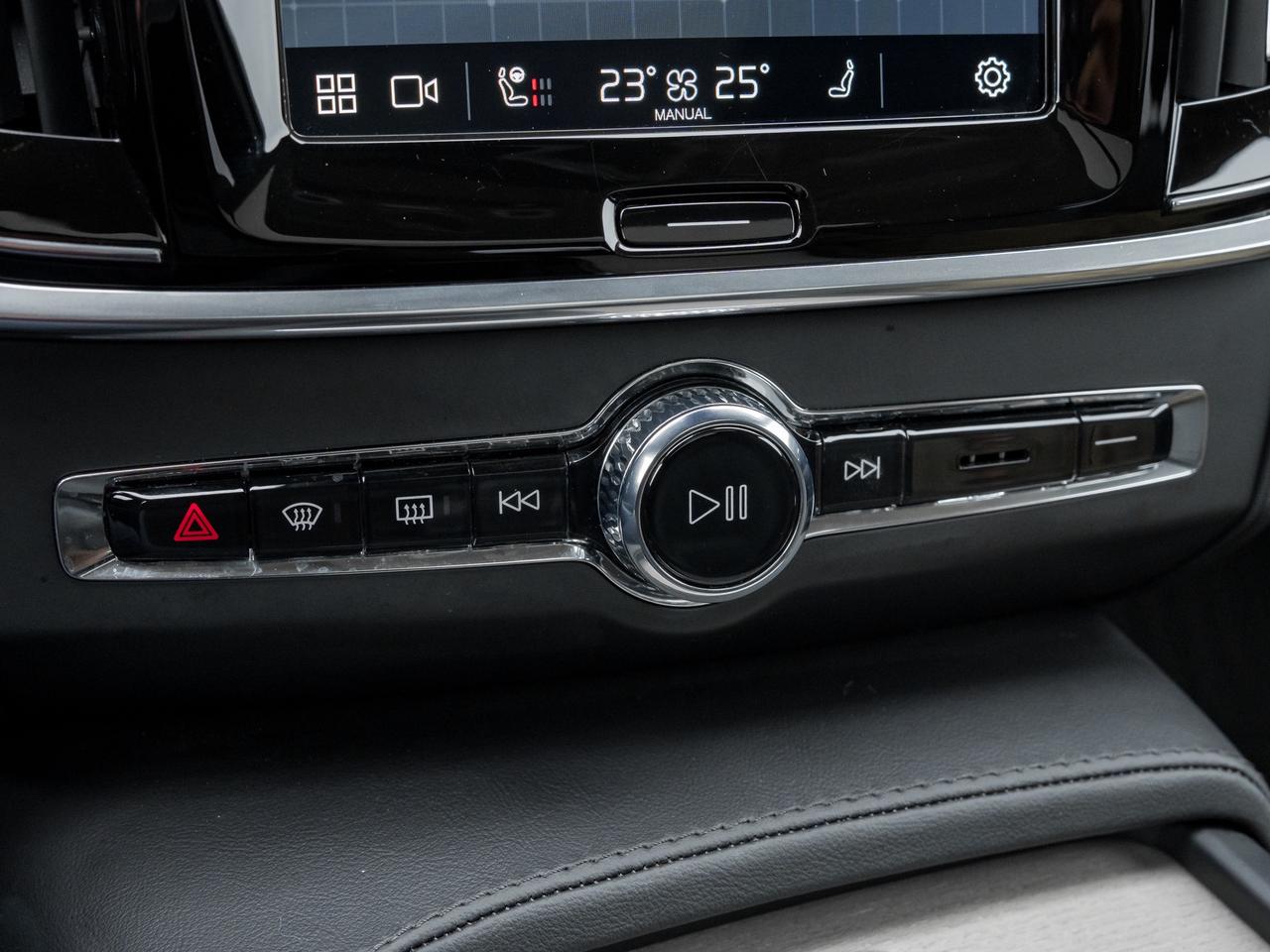 2025 Volvo V90 Cross Country B6 AWD Plus  19" ALLOY WHEELS  VOLVO CPO  S WAGON Photo