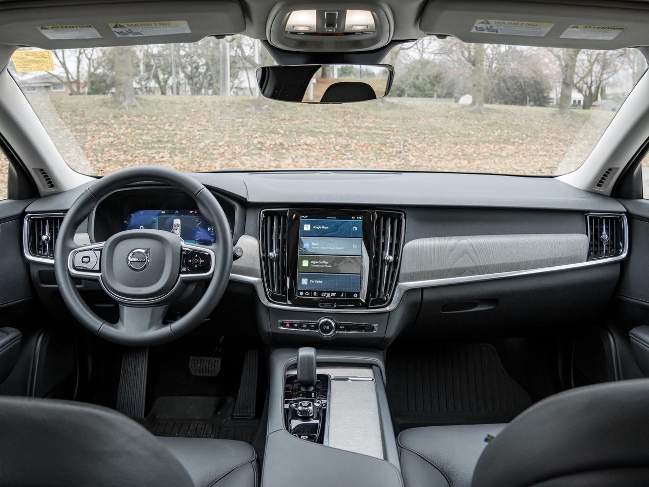 2025 Volvo V90 Cross Country B6 AWD Plus  19" ALLOY WHEELS  VOLVO CPO  S WAGON Photo