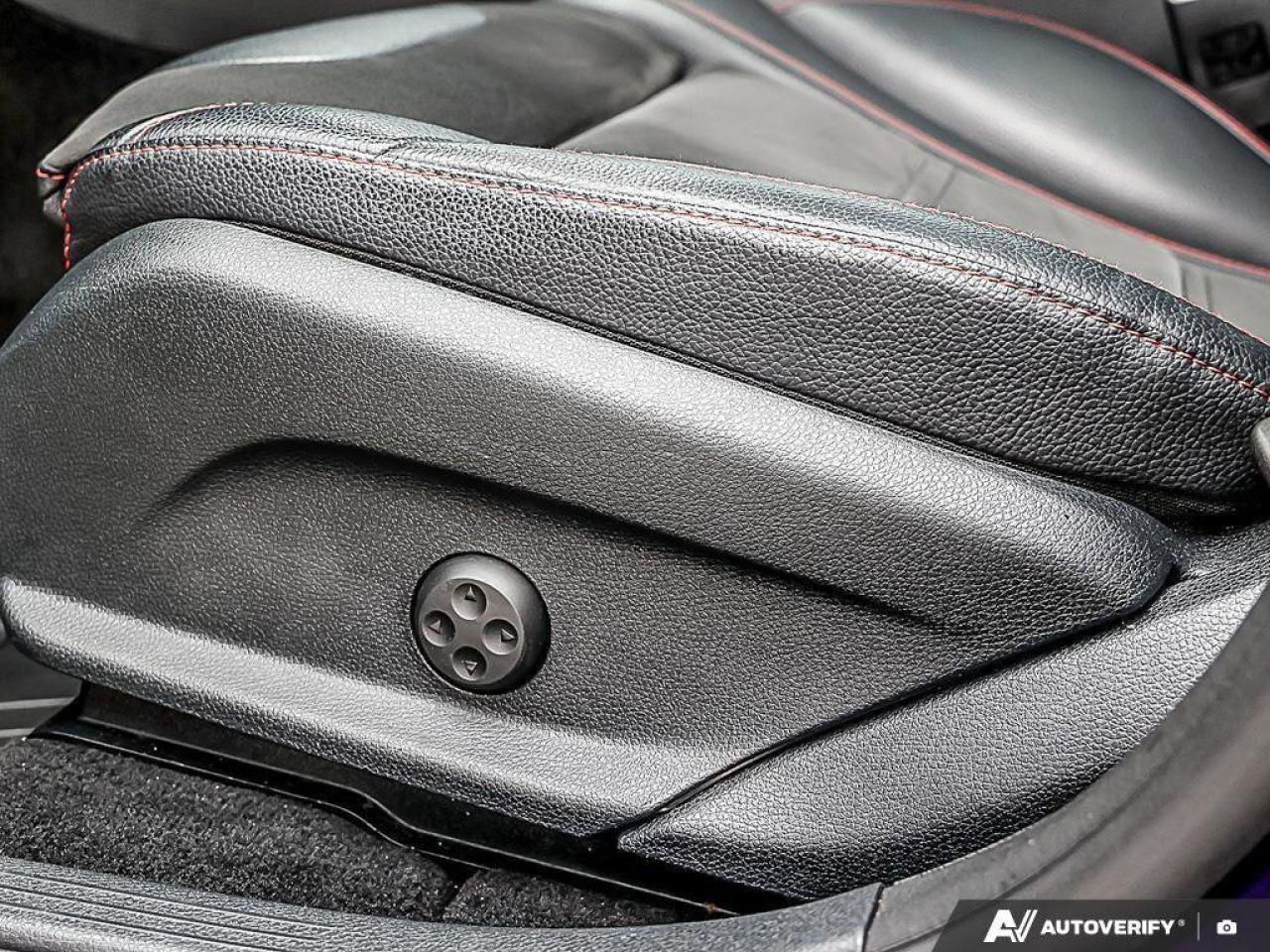 2018 Mercedes-Benz GLC AMG GLC 43GLC 43 AMG, 4MATIC, NAV, ROOF, HTD LEATH Photo