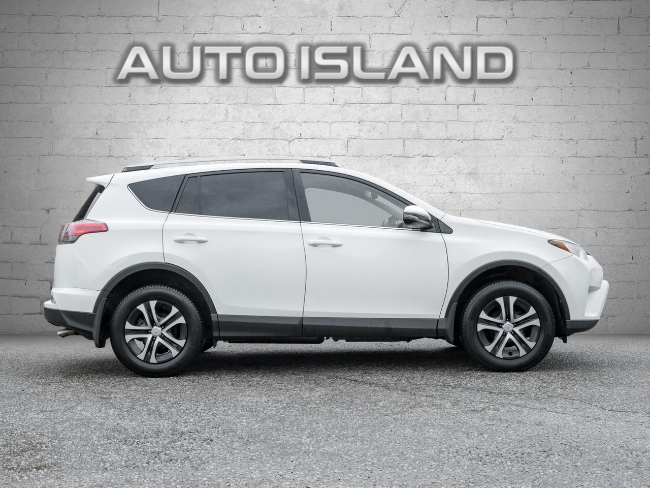 2017 Toyota RAV4 LE -NO Accidents-Backup Cam-Push to Start-Bluetoot Photo2