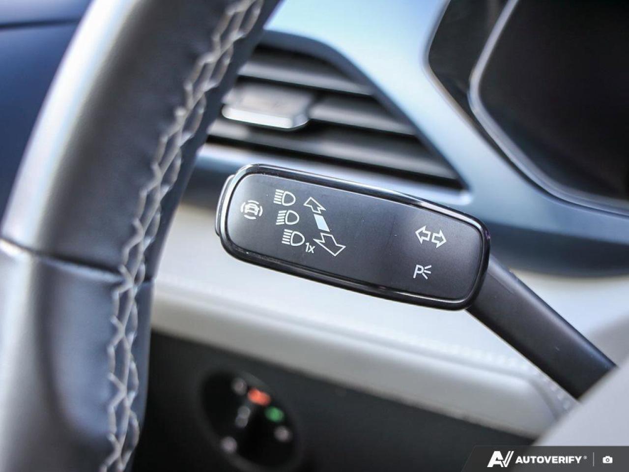 2024 Volkswagen Taos ComfortlineCERTIFIED! HTD SEATS, CARPLAY, KEYLESS Photo