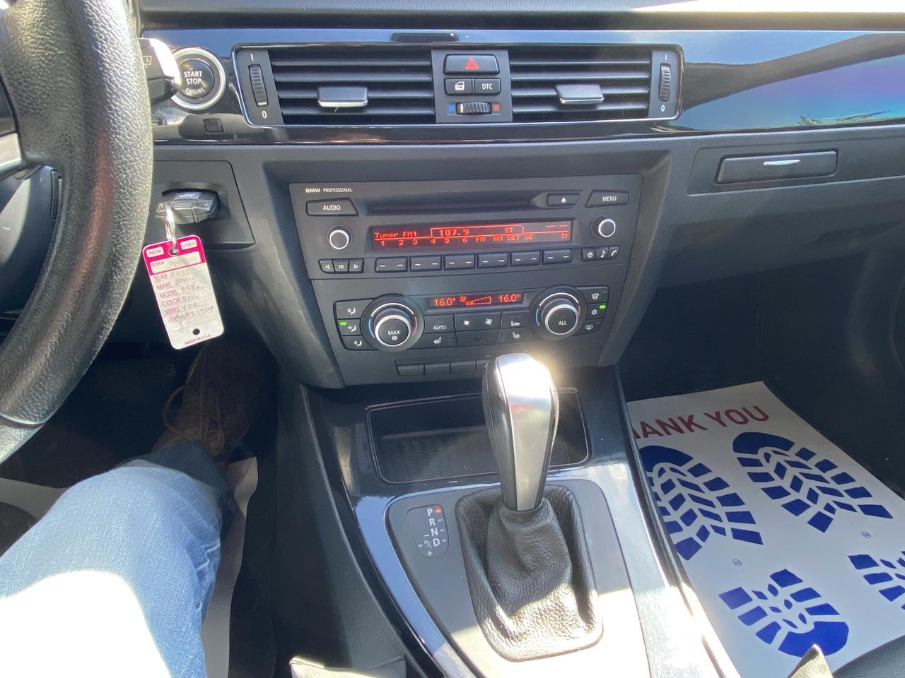 2011 BMW 3 Series 4dr Sdn 328i xDrive AWD Exec Ed Photo