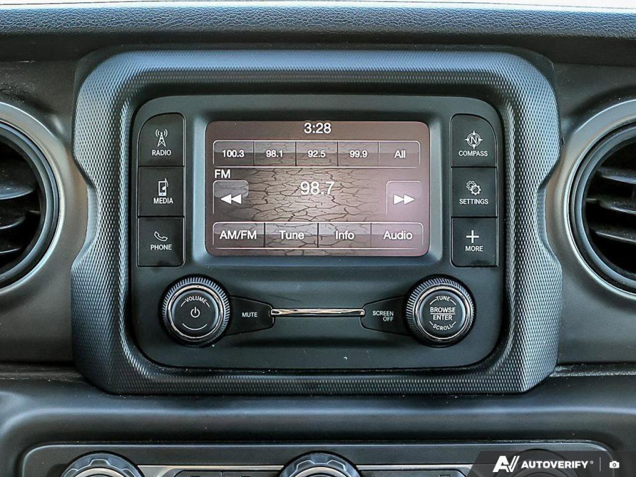 2019 Jeep Wrangler Sport SSPORT S, 2.0T, AUTO, 4X4, HEATED CLOTH, REM Photo