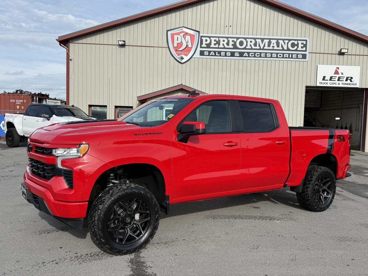 2025 Chevrolet Silverado 1500 LT BDS LIFT/WHEEL/TIRE/LEATHER PKG!! Photo