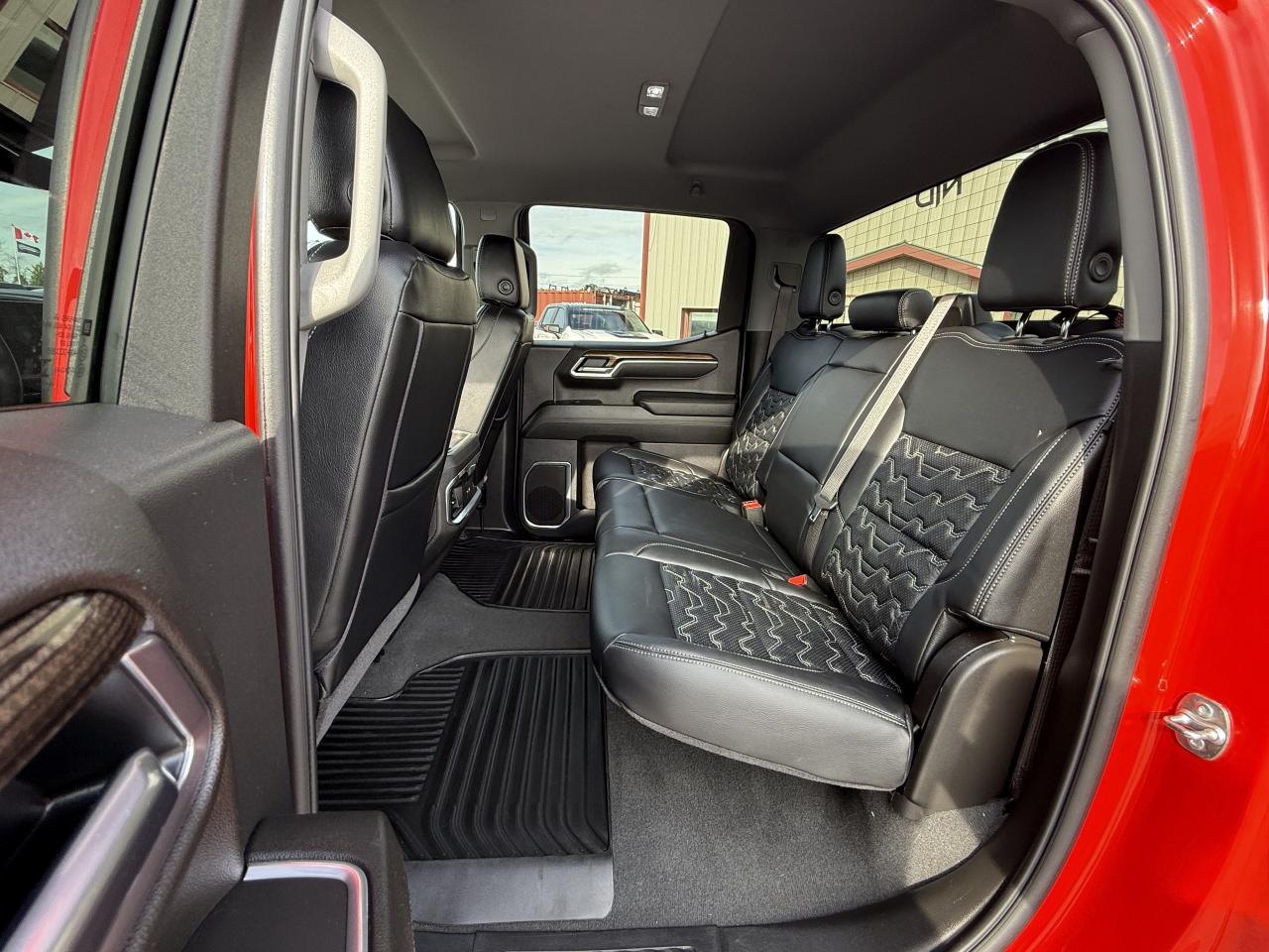 2025 Chevrolet Silverado 1500 LT BDS LIFT/WHEEL/TIRE/LEATHER PKG!! Photo