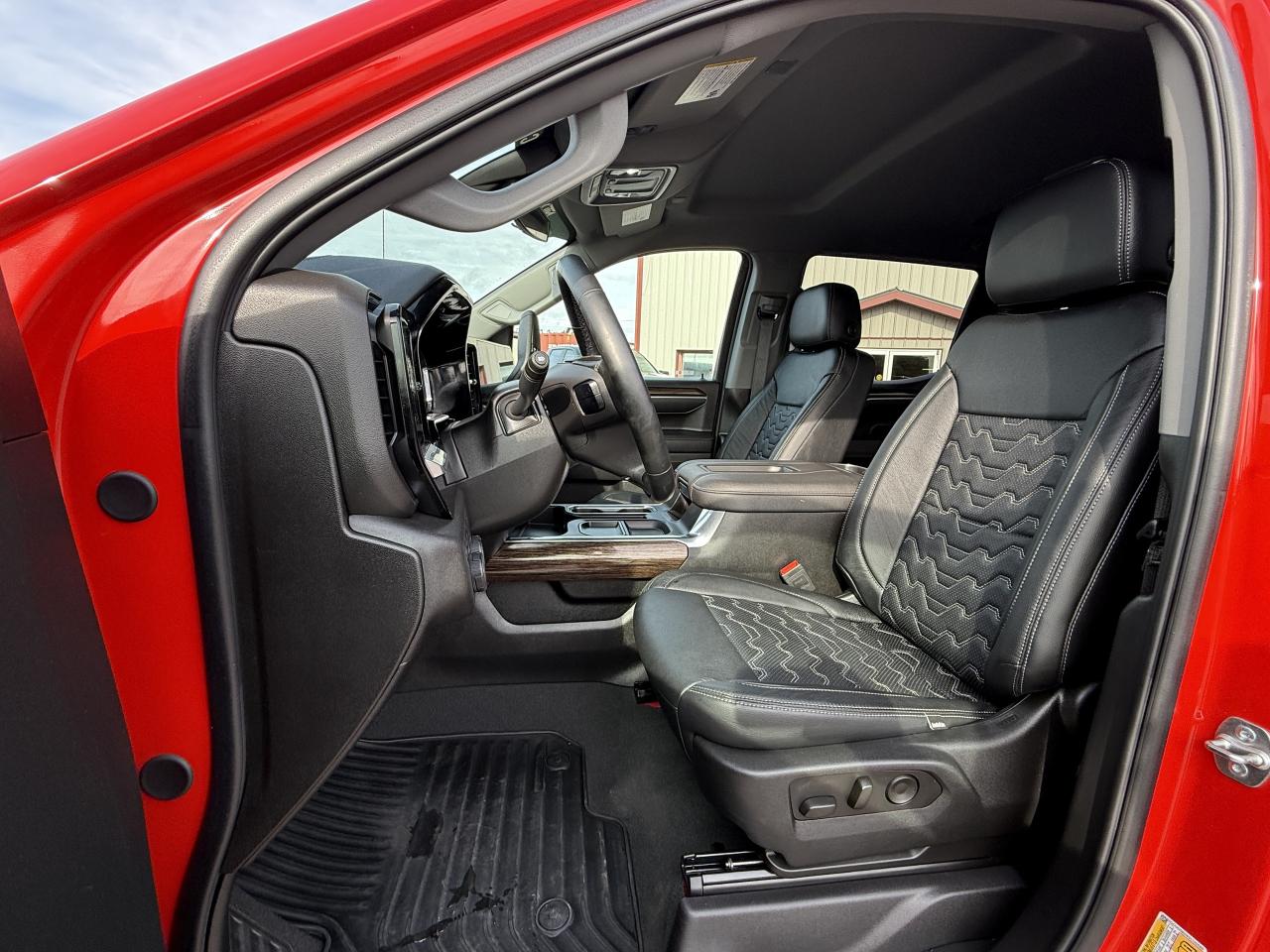 2025 Chevrolet Silverado 1500 LT BDS LIFT/WHEEL/TIRE/LEATHER PKG!! Photo