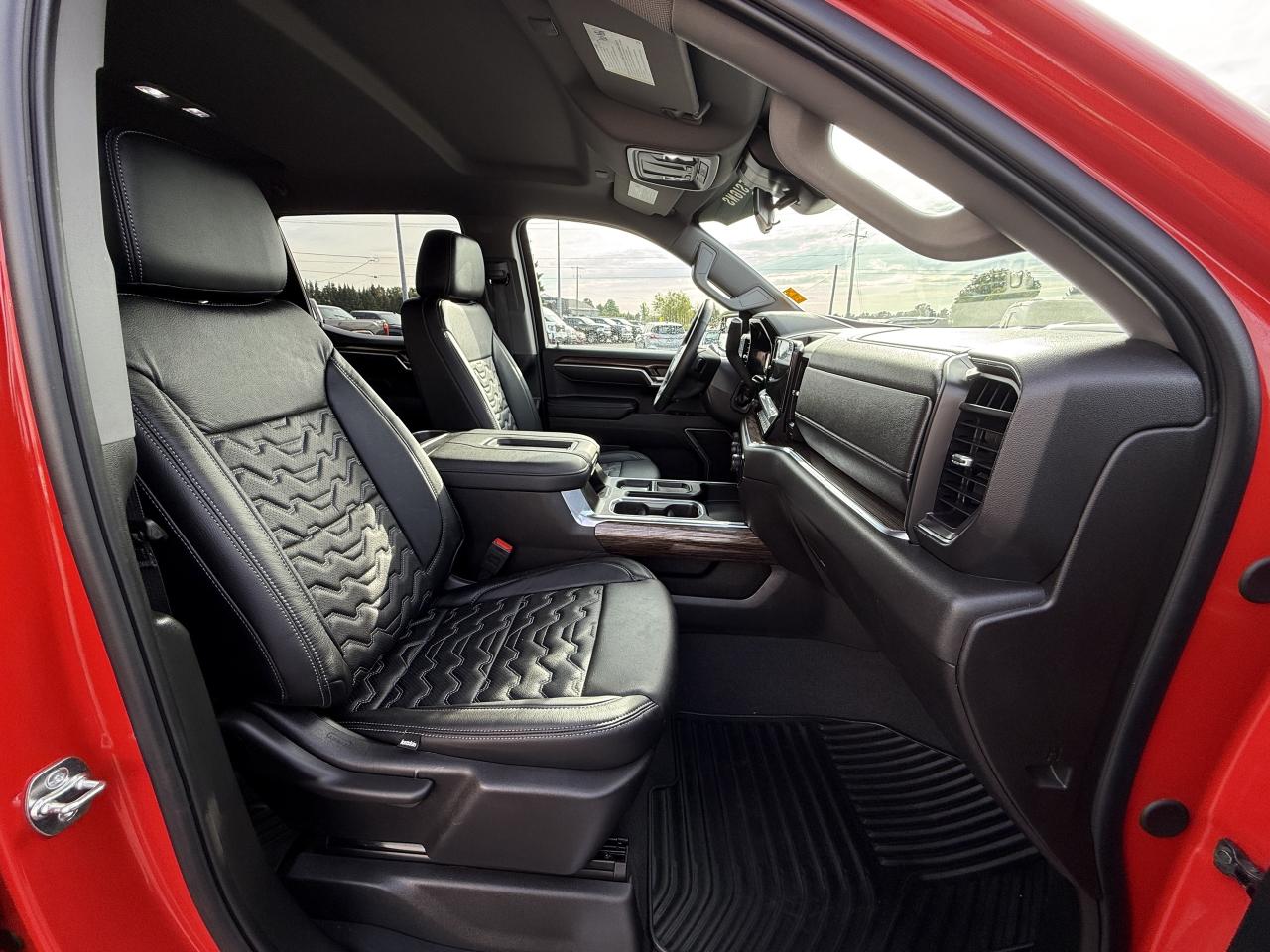 2025 Chevrolet Silverado 1500 LT BDS LIFT/WHEEL/TIRE/LEATHER PKG!! Photo