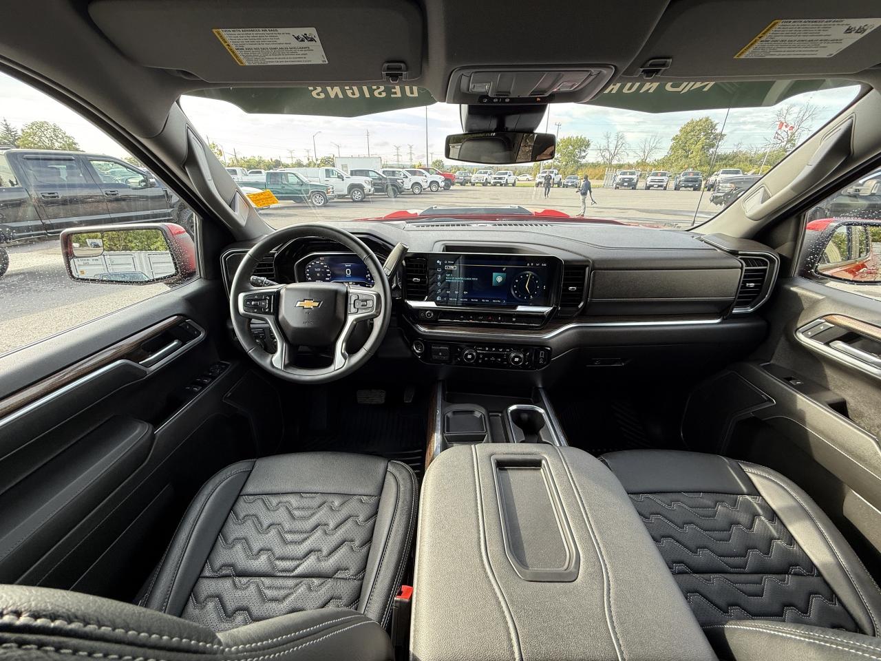 2025 Chevrolet Silverado 1500 LT BDS LIFT/WHEEL/TIRE/LEATHER PKG!! Photo