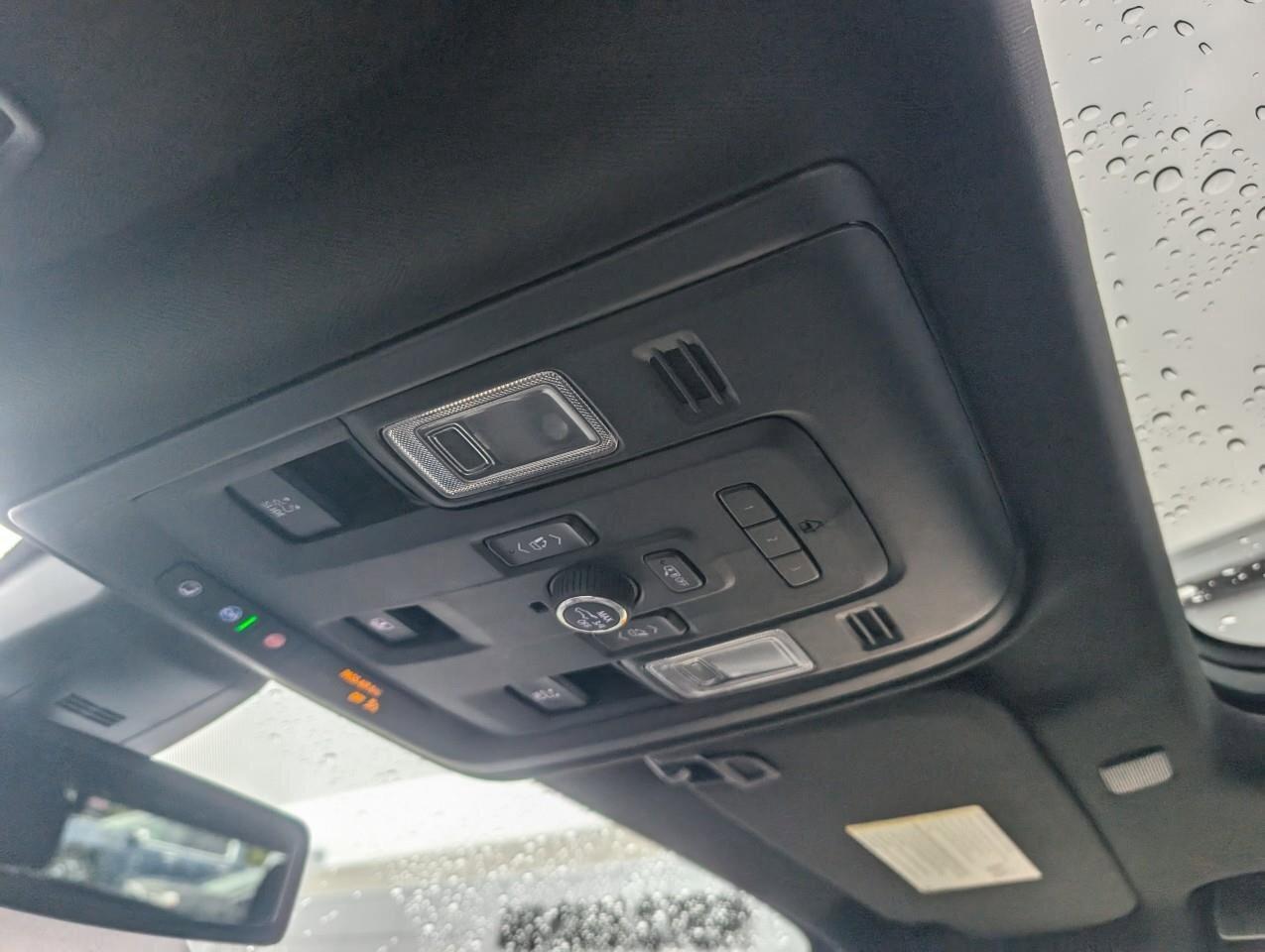 2021 GMC Yukon DenaliDENALI, 6.2L, NAV, ROOF, 1-OWNER, CERTIFIED! Photo