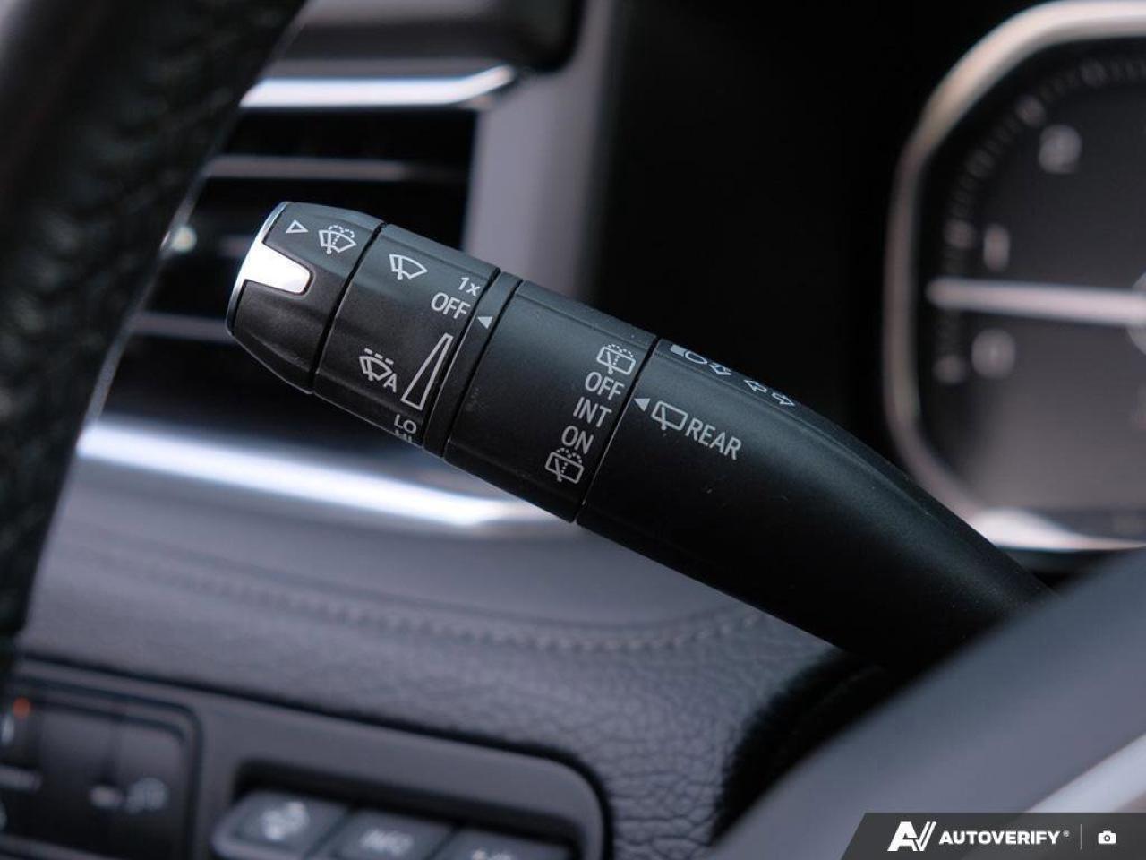 2021 GMC Yukon DenaliDENALI, 6.2L, NAV, ROOF, 1-OWNER, CERTIFIED! Photo