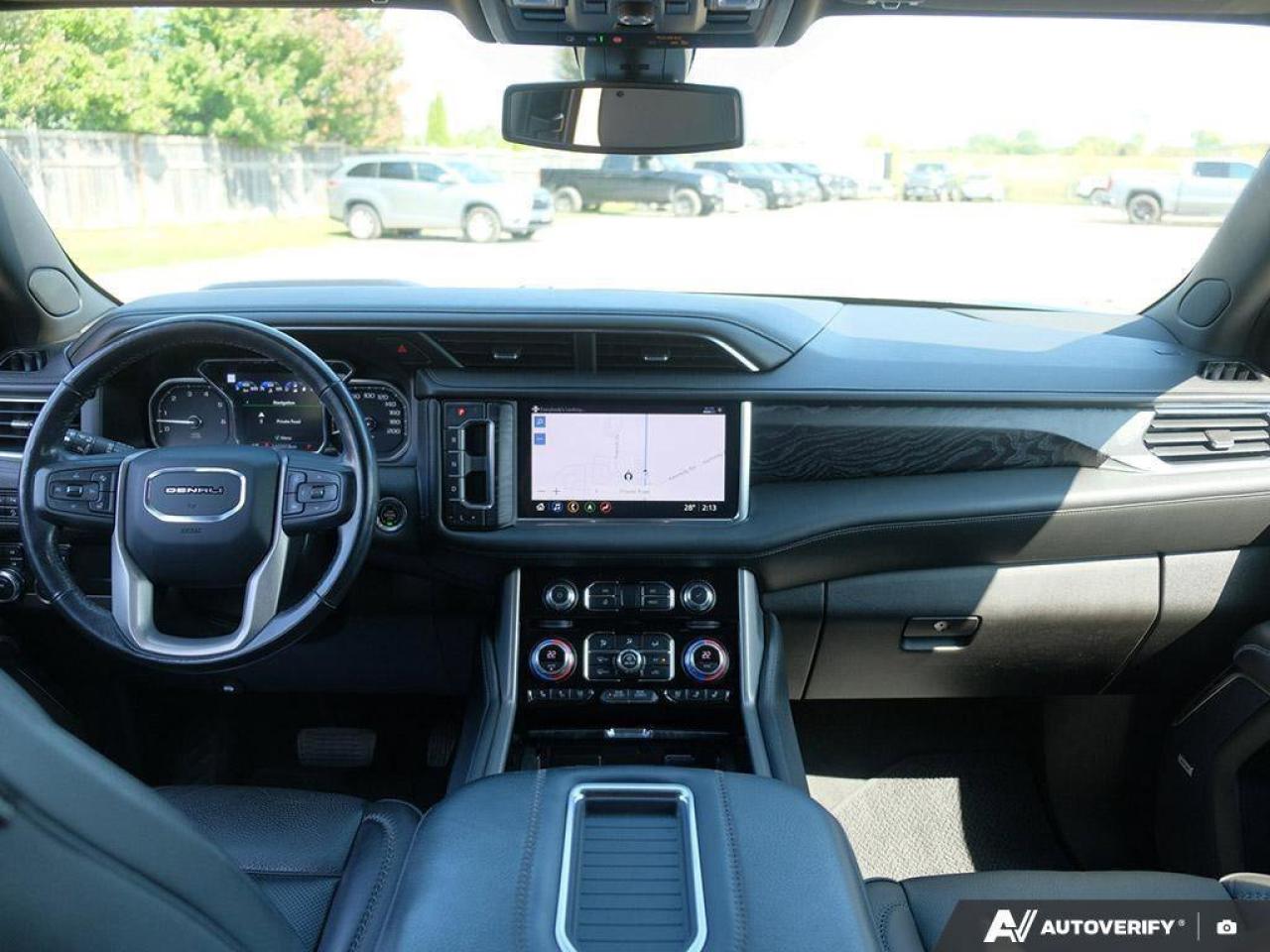 2021 GMC Yukon DenaliDENALI, 6.2L, NAV, ROOF, 1-OWNER, CERTIFIED! Photo