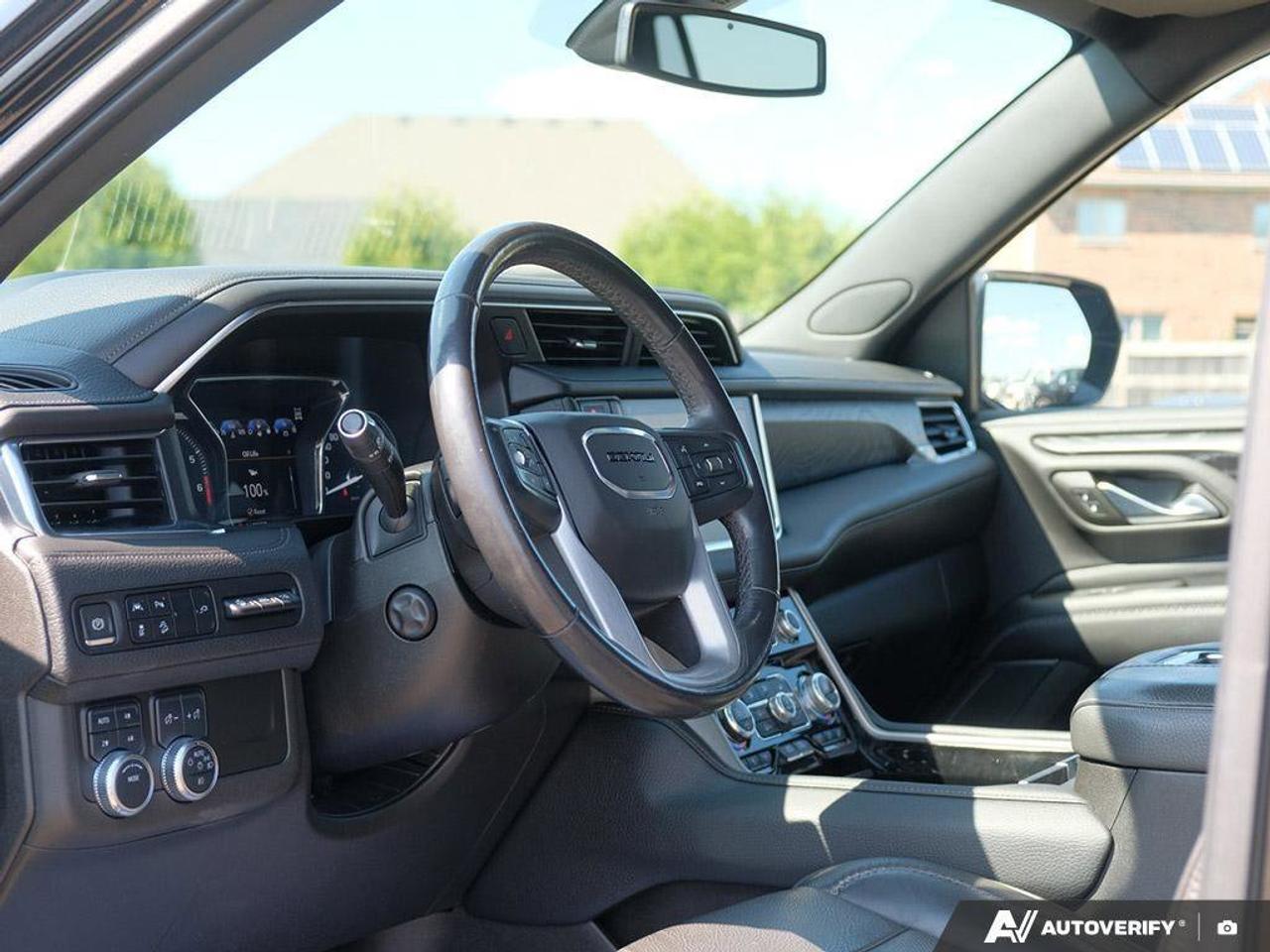 2021 GMC Yukon DenaliDENALI, 6.2L, NAV, ROOF, 1-OWNER, CERTIFIED! Photo