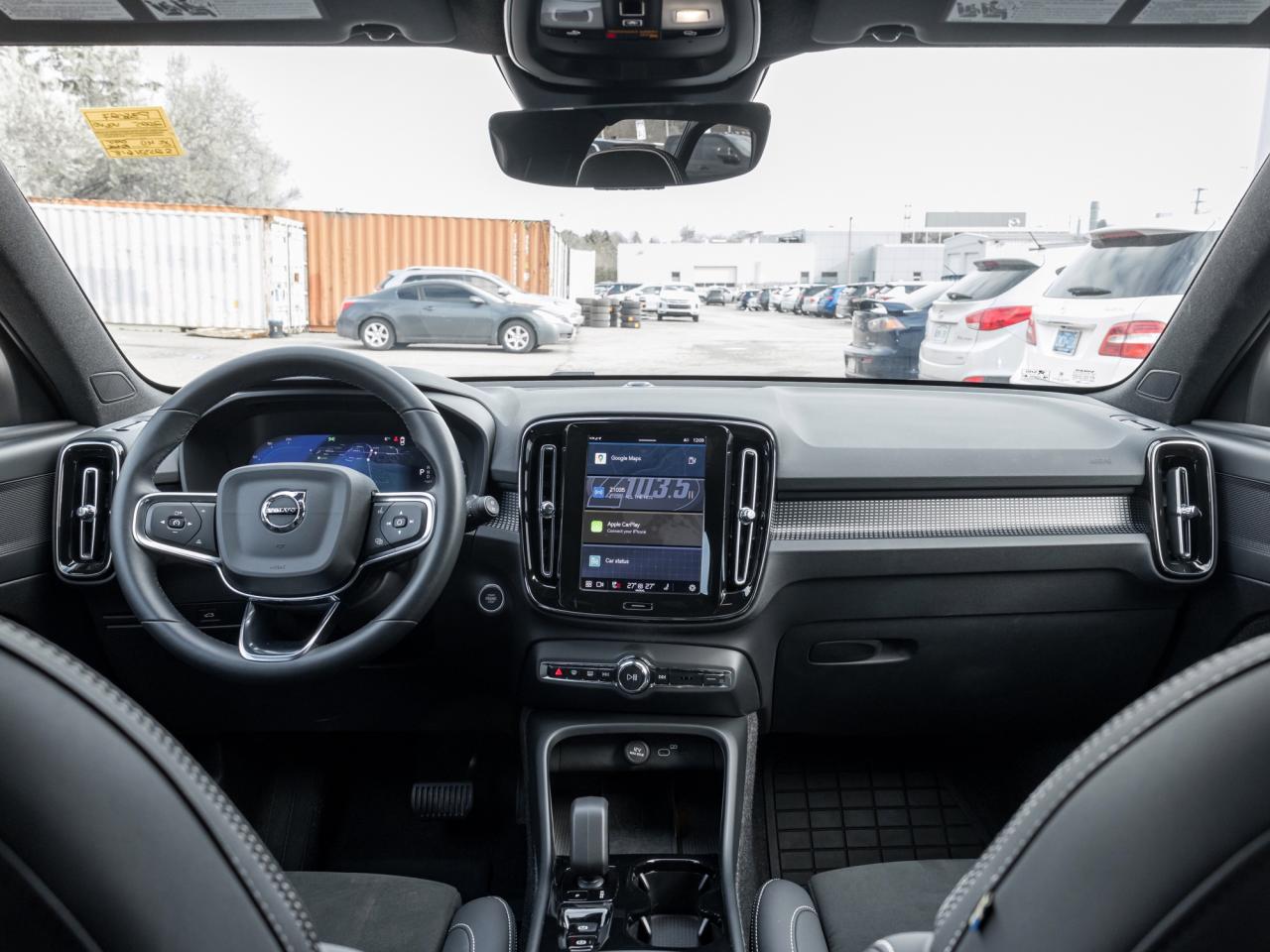 2025 Volvo XC40 B5 AWD PLUS  20" ALLOY WHEELS  CLIMATE PACK  CPO Photo