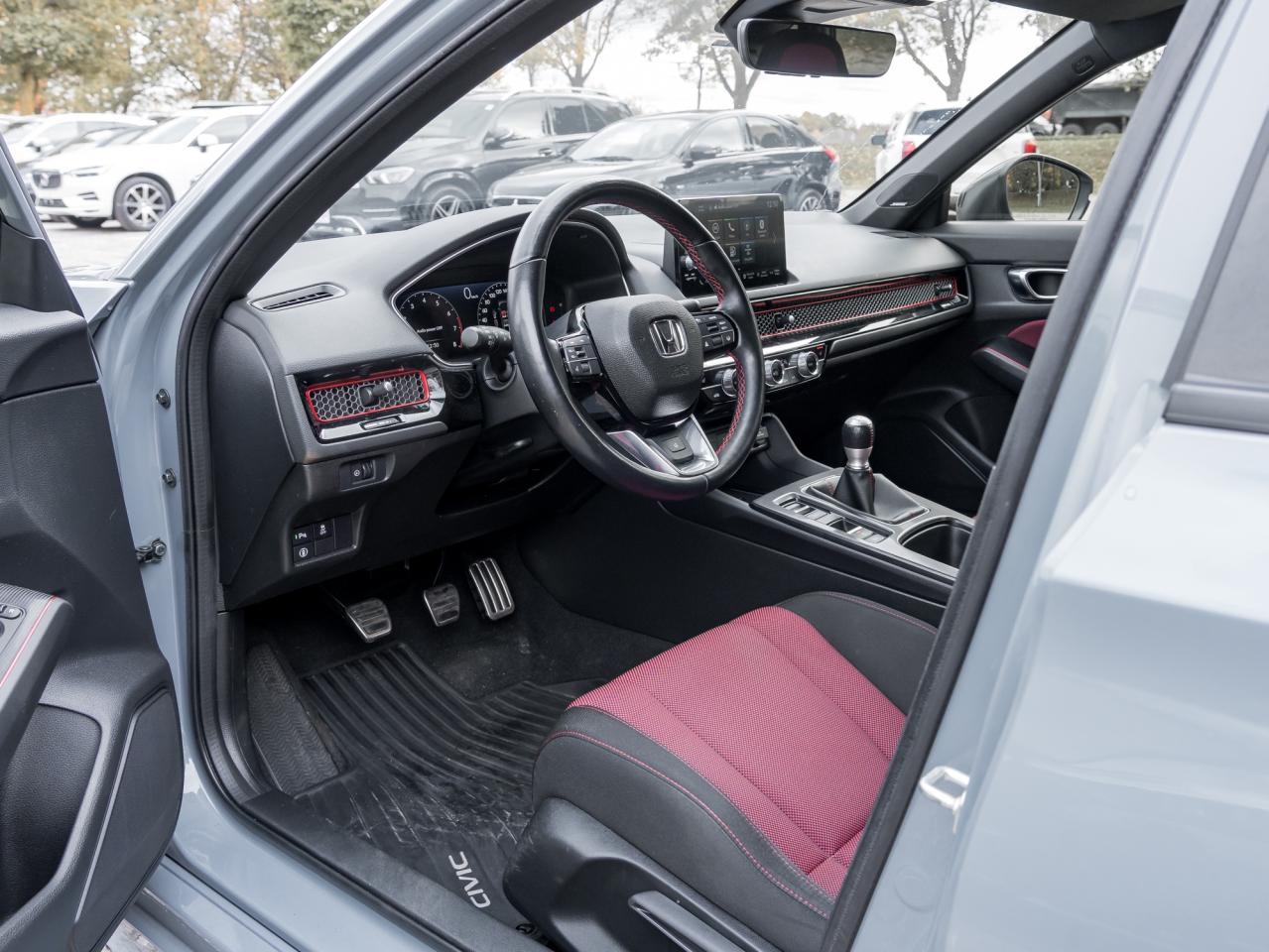 2022 Honda Civic Si Sedan Manual   SAFETY  FINANCE RATES FOR AS LOW AS 6.99% Photo