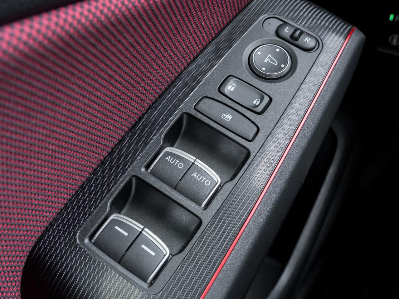 2022 Honda Civic Si Sedan Manual /SAFETY CERTIFIED/BOSE Speakers/18'' Wheels Photo