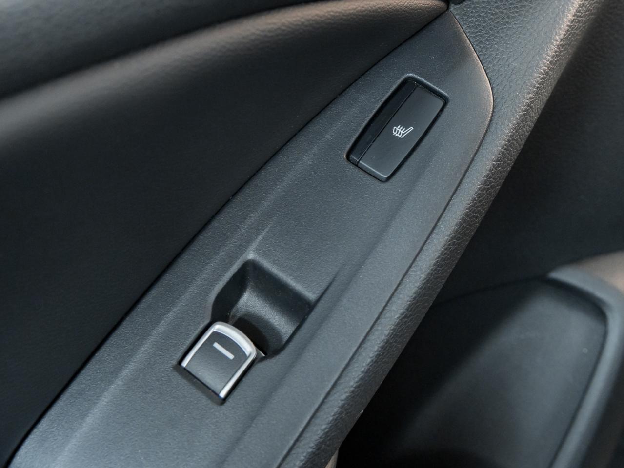 2018 Honda Accord Touring 1.5T -Head Up-Leather Vent Seats-Navi-Lane Photo