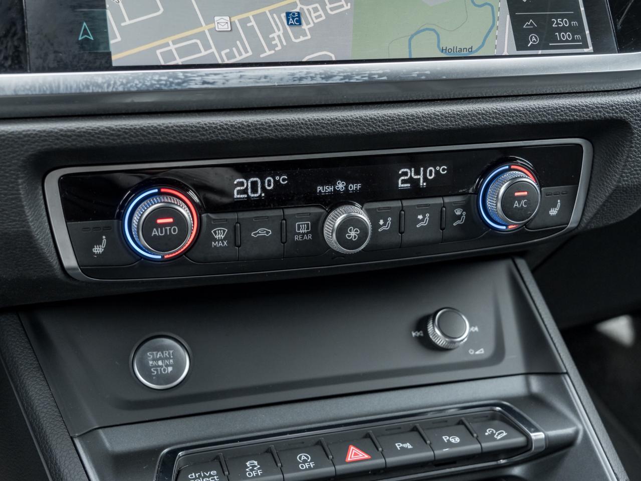 2019 Audi Q3 2.0 TFSI quattro Technik NEW BRAKES  S LINE SPORT Photo