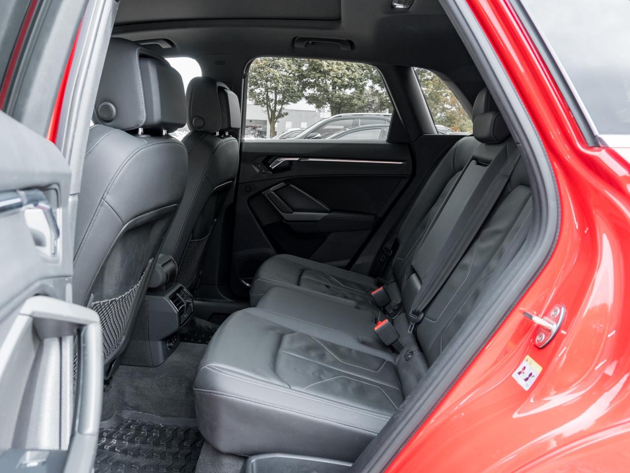 2019 Audi Q3 2.0 TFSI quattro Technik NEW BRAKES  S LINE SPORT Photo