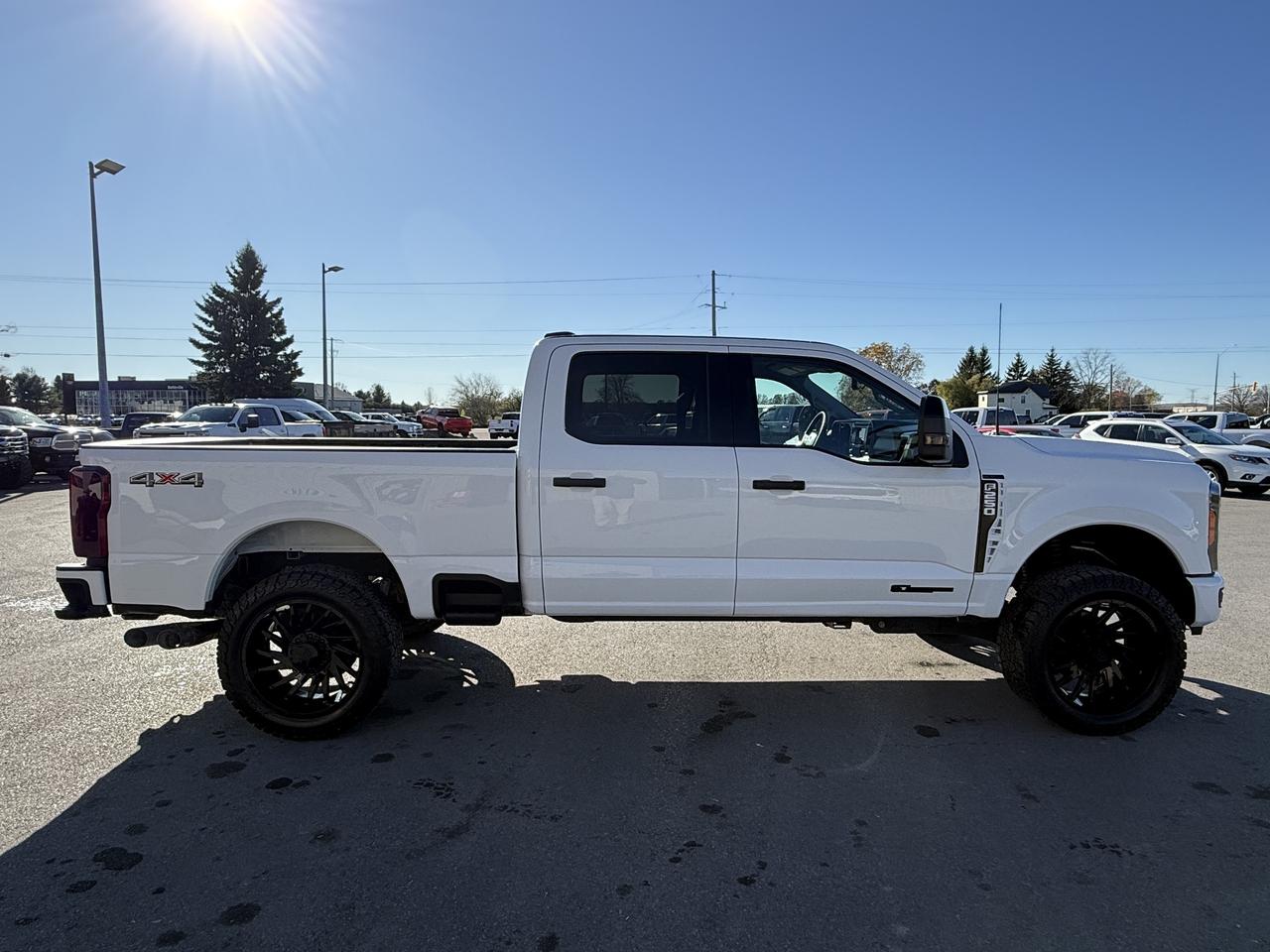 2023 Ford F-250 XLT BDS LEVEL/WHEEL/TIRE/LEATHER PKG!! Photo