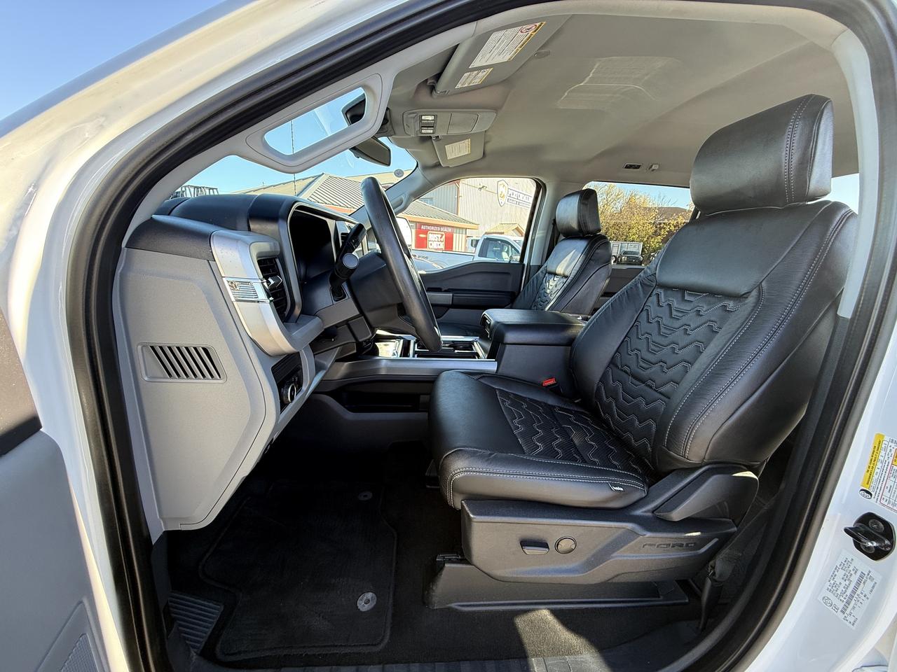 2023 Ford F-250 XLT BDS LEVEL/WHEEL/TIRE/LEATHER PKG!! Photo