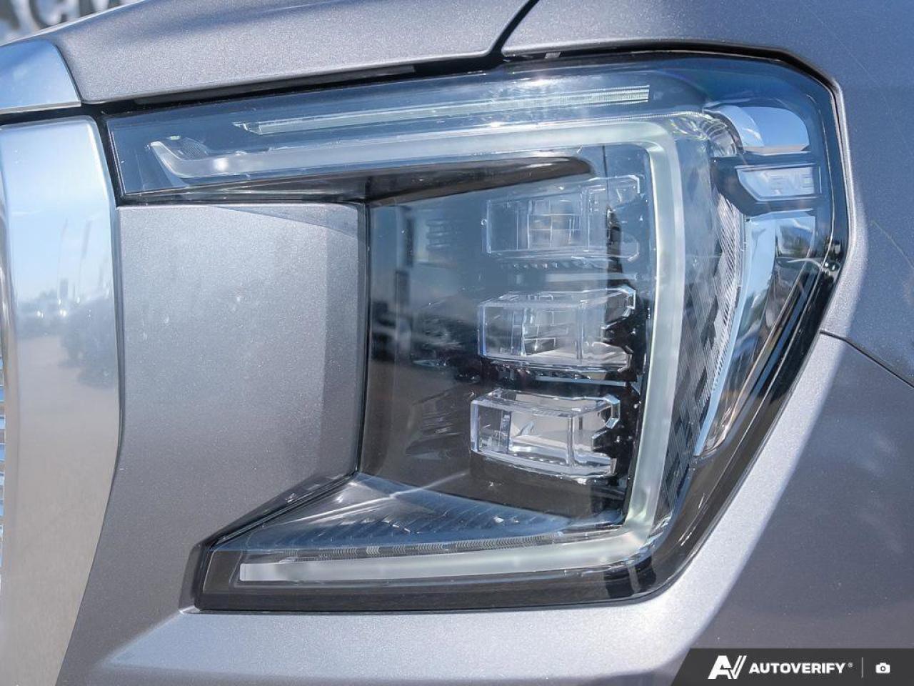 2021 GMC Yukon DenaliDENALI, 6.2L, NAV, ROOF, HTD/COOL, 1-OWNER! Photo