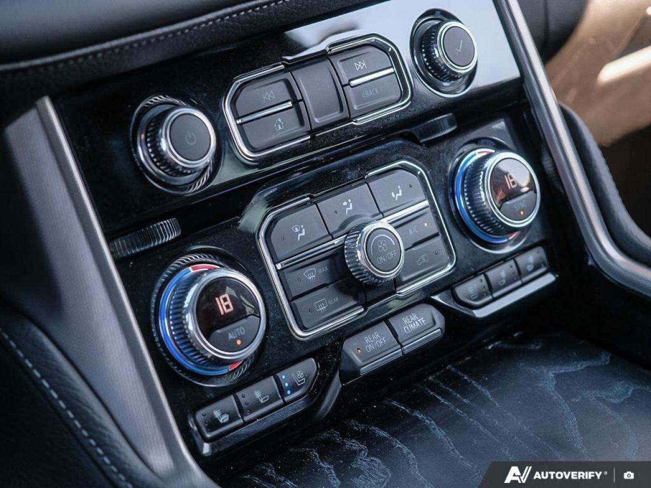 2021 GMC Yukon DenaliDENALI, 6.2L, NAV, ROOF, HTD/COOL, 1-OWNER! Photo