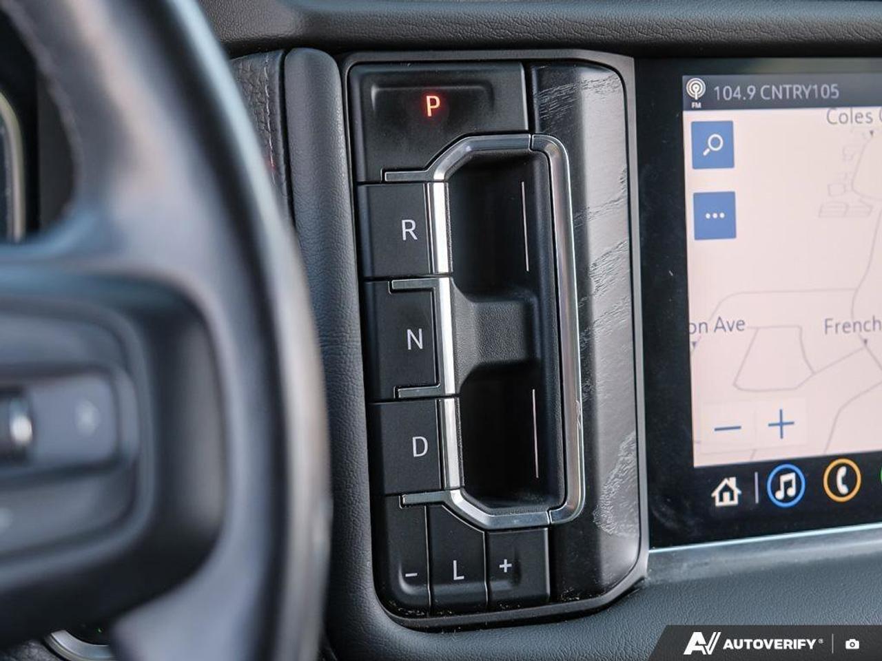 2021 GMC Yukon DenaliDENALI, 6.2L, NAV, ROOF, HTD/COOL, 1-OWNER! Photo